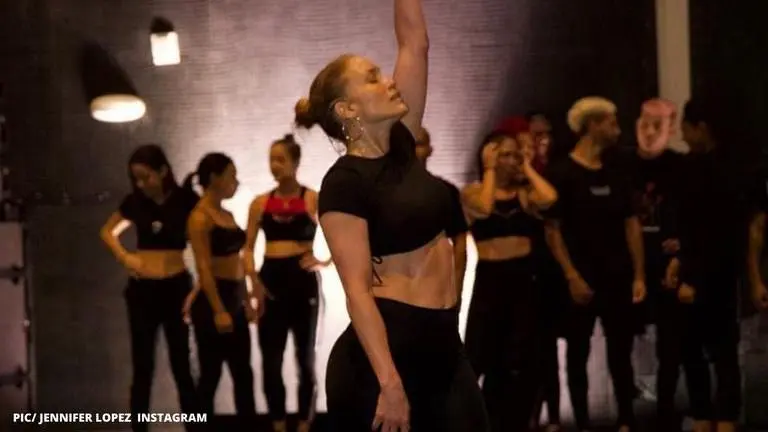 Jennifer Lopez's song lyrics to use as captions for one's Instagram posts Jennifer Lopez