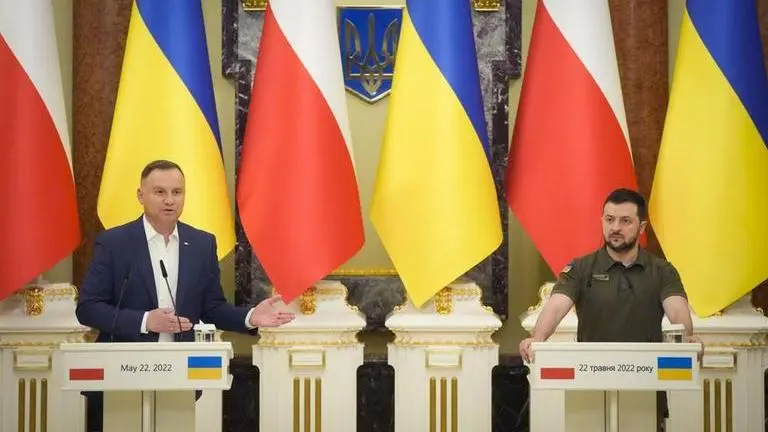 Poland's Duda says 'only Ukraine has right to decide its future'; asks Russia to withdraw Poland