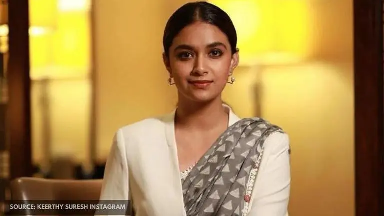 Keerthy Suresh annouces her next Malayalam film 'Vaashi'; Mohanlal extends 'best wishes' Keerthy Suresh