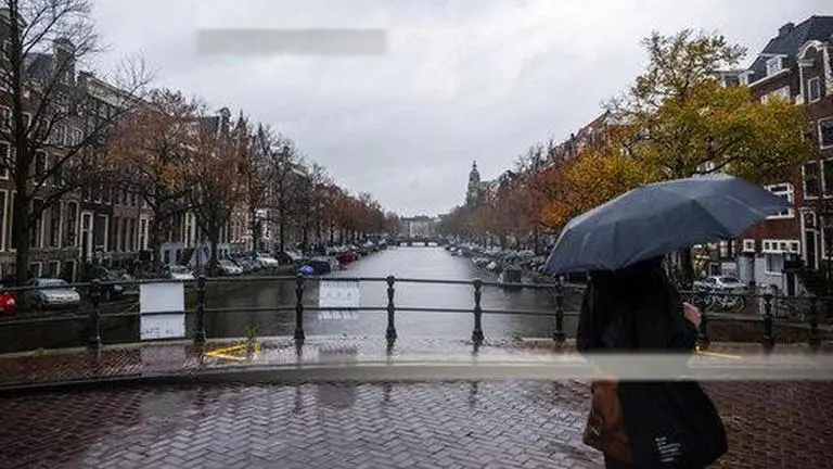 Dutch Cabinet meets amid speculation government will quit