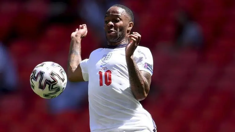 'No threat of violence': Surrey Police on armed robbery at Raheem Sterling's home What happened to Raheem Sterling armed robbery