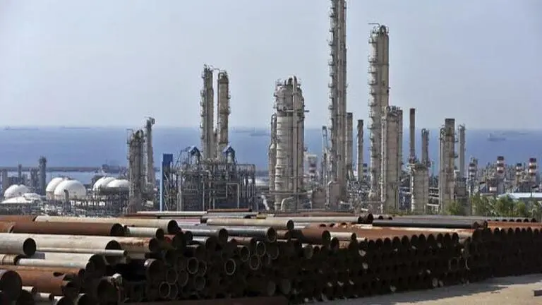 Hezbollah airs video of Israeli barges in disputed gas field