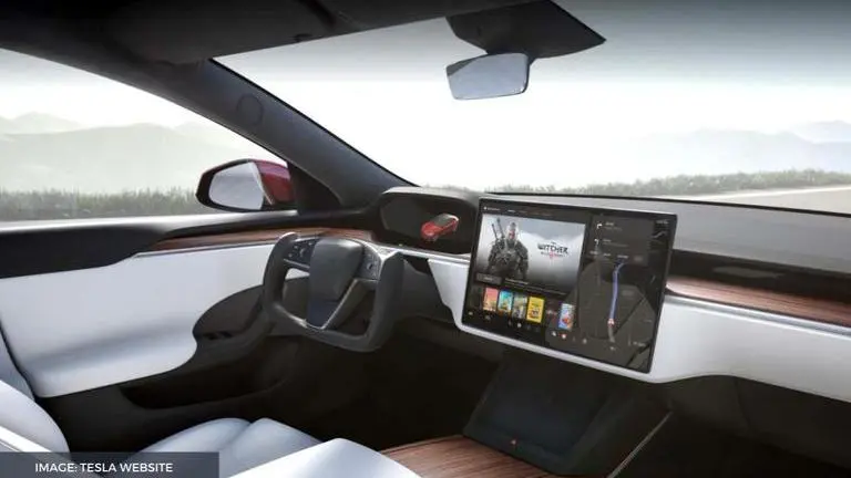 cyberpunk 2077 in tesla model s plaid