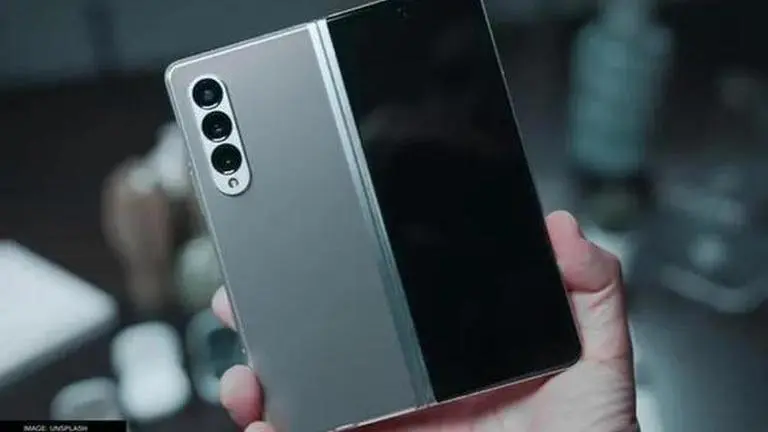 Samsung Galaxy Z Fold 4 likely to feature 108MP primary camera, Read details inside Samsung Galaxy Z Fold 4 might feature a 108MP primary camera, read details here