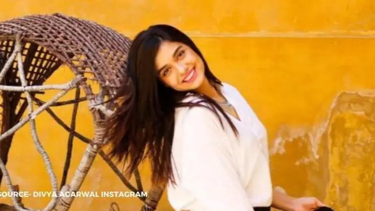 Divya Agarwal Awaits Her Music Video 'Fitrat' With Suyyash Rai; Shares Teaser On Instagram Divya Agarwal