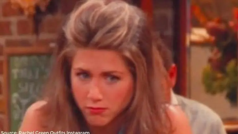 In image: Jennifer Aniston. Source: Rachel Green Outfits Instagram