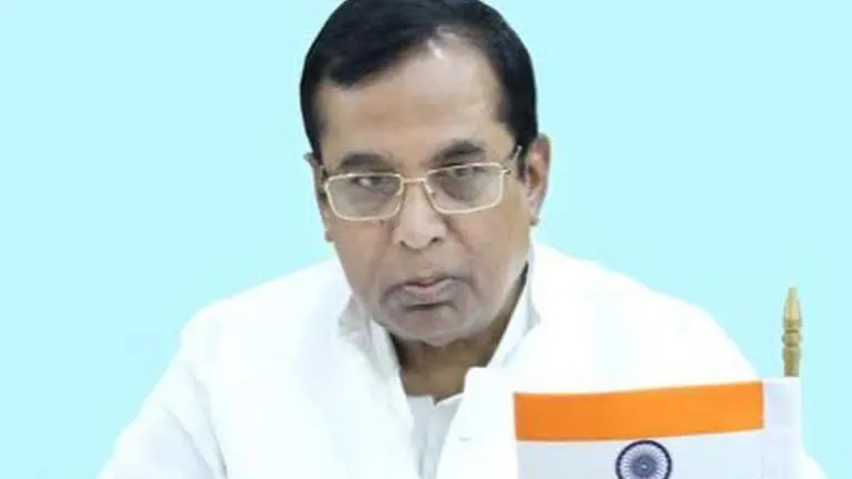 Efforts being made to call next round of meeting with farmer leaders soon: Union minister Som Parkash