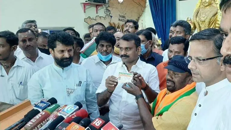 Veteran actor & comedian Senthil joins BJP ahead of Tamil Nadu Assembly Polls Tamil Nadu Assembly polls