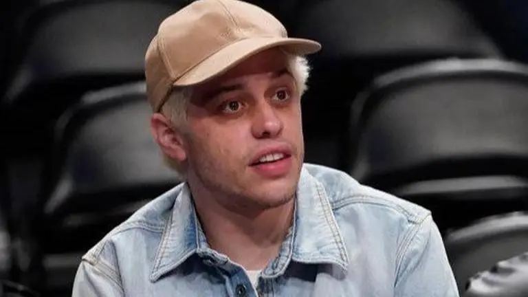 Comedian Pete Davidson faces reckless driving charges after Beverly Hills crash Comedian Pete Davidson