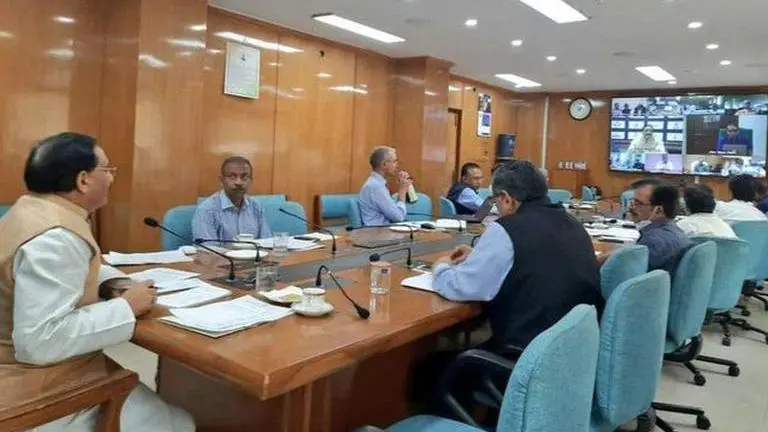 HRD Minister Ramesh Pokhriyal appreciates teachers for online classes HRD