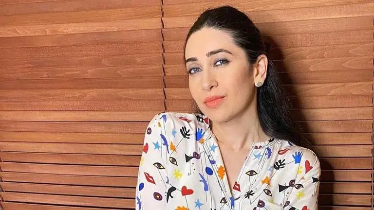 Karisma Kapoor looks a complete stunner in this #throwbackThursday picture; See Post