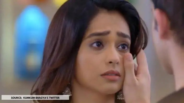 'Kumkum Bhagya' Written Update Aug 17: Abhi gives life lessons to Prachi Kumkum Bhagya written update