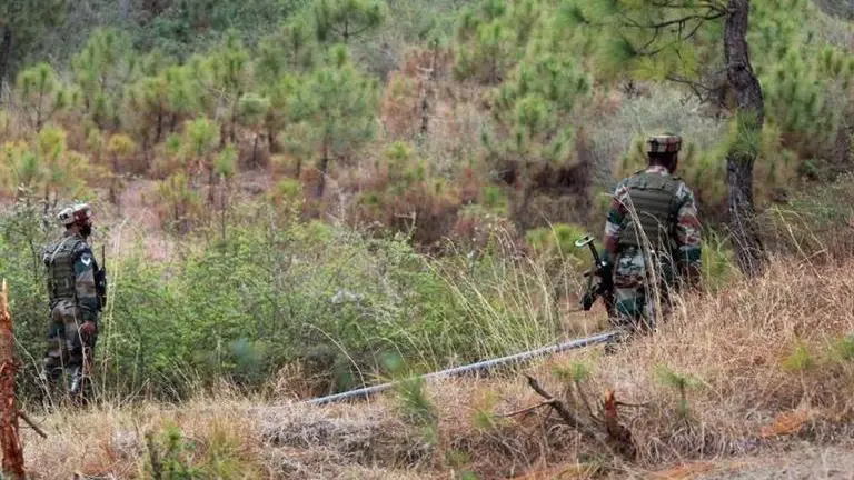 Pakistan continues ceasefire violation along IB in JK's Kathua Pakistan