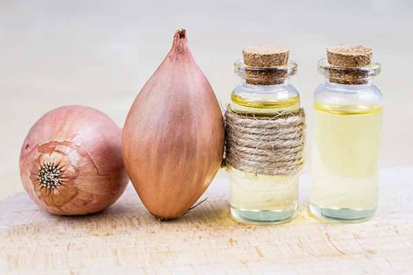 Onion juice or oil, which is better for hair care? Know their benefits