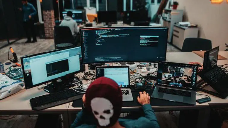 Researchers find if 'people persons' also 'machine persons' when they interact online online