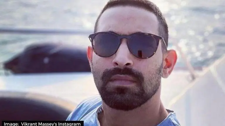 Vikrant Massey gives glimpses of his character in 'Haseen Dilruba', fans 'eagerly waiting' Vikrant Massey