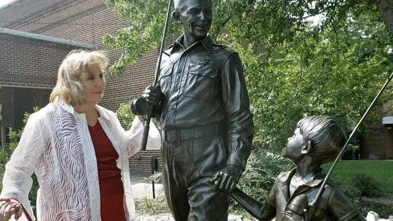 Betty Lynn, Thelma Lou on 'The Andy Griffith Show,' has died Thelma Lou