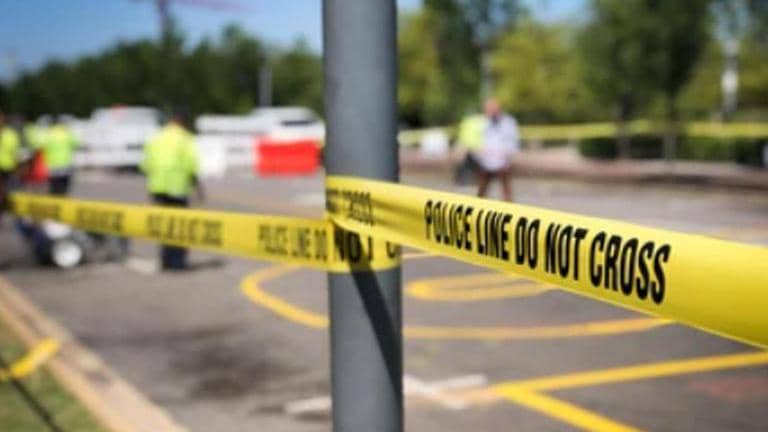 US shooting involving a Kansas City police officer left 2 people dead ...