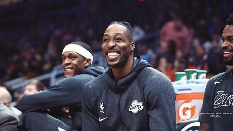 Lakers star Dwight Howard threatens to sell NBA-issued masks on eBay, Amazon Dwight Howard
