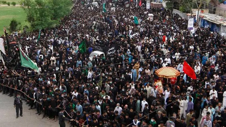 Pakistan: Thousands protest in Balochistan against needless checkpoints & unlawful fishing Pakistan