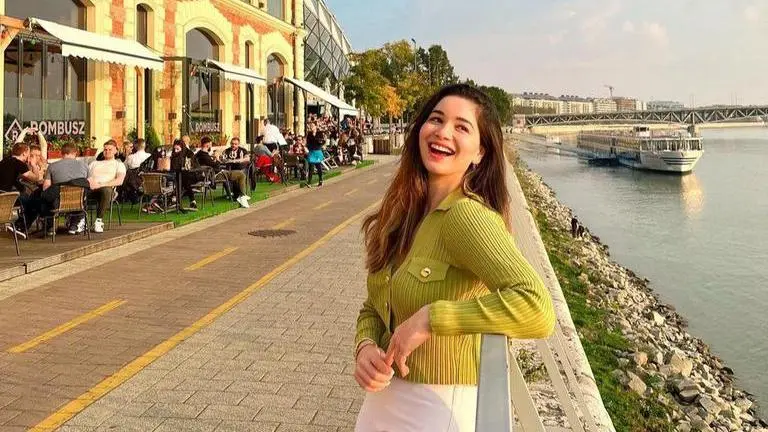 Sara Tendulkar reveals an honest mistake she keeps on committing; 'I keep writing RCB' Sara Tendulkar