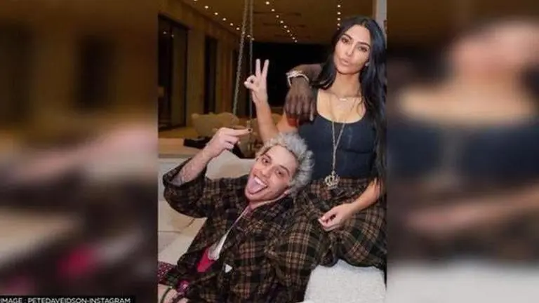 Kim Kardashian, Pete Davidson click photos with fans during Breakfast date Kim Kardashian