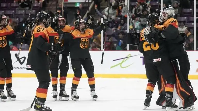 NHL Scores: Germany, Sweden advance to women's hockey quarterfinals Germany vs Hungary