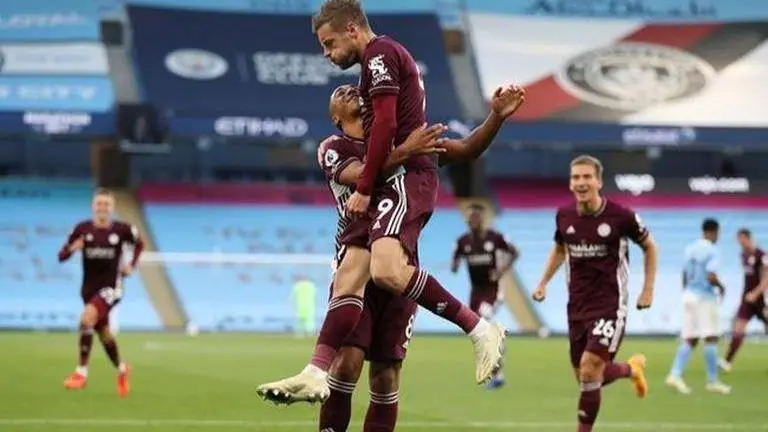 Vardy scores 3, Leicester stuns Man City in wild 5-2 win