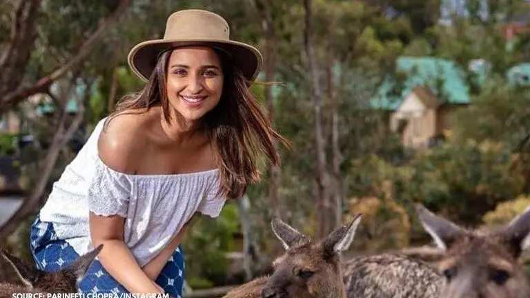 Parineeti Chopra's hilarious GIFs to share and add humour to your conversation Parineeti Chopra