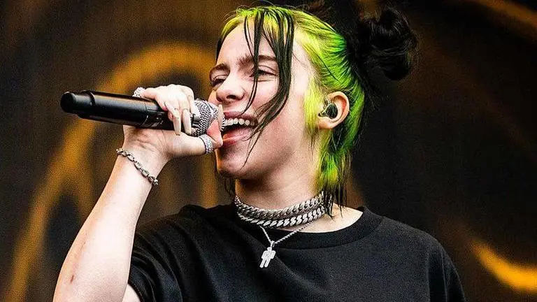Billie Eilish performs in Ireland despite being 'really sick' Billie Eilish