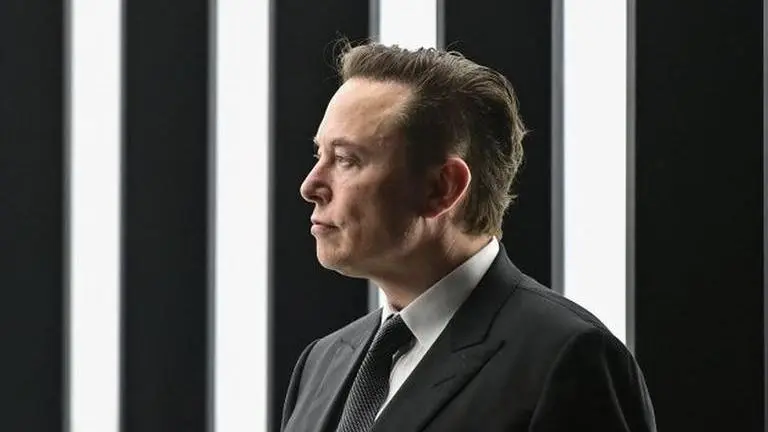 'Retire or die': Former SpaceX engineer accuses Elon Musk's firm of age discrimination SpaceX