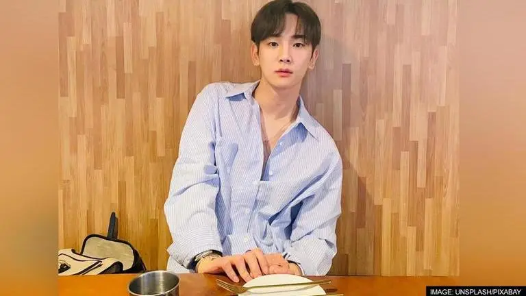 SHINee's Key tests positive for COVID; halts all activities to focus on recovery SHINee