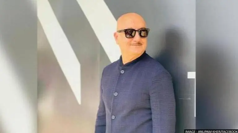 Anupam Kher shares monochrome photo of himself, seeks fans' help to remember the film Anupam Kher