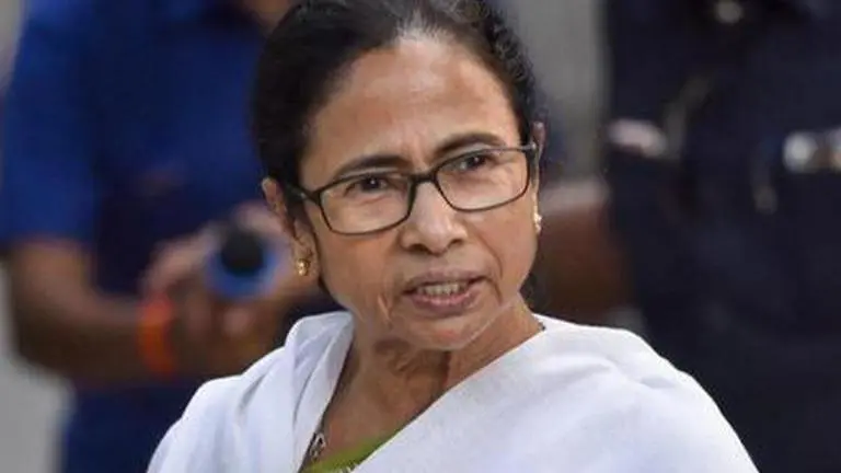 Mamata rakes up 2019 bust desecration to attack 'outsiders' on Vidyasagar's 200th birth anniversary