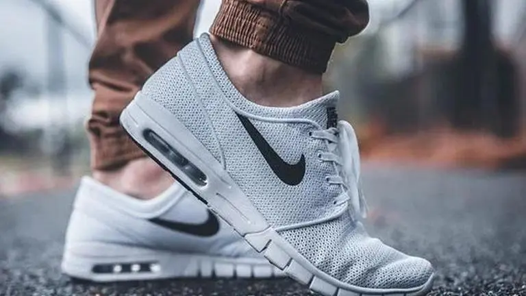 Nike drops plans for manufacturing plant near Phoenix Nike drops plans for manufacturing plant near Phoenix