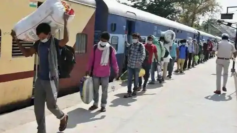 800 'Shramik Special' trains run so far, 10 lakh migrants ferried home: Railways Shramik Special trains