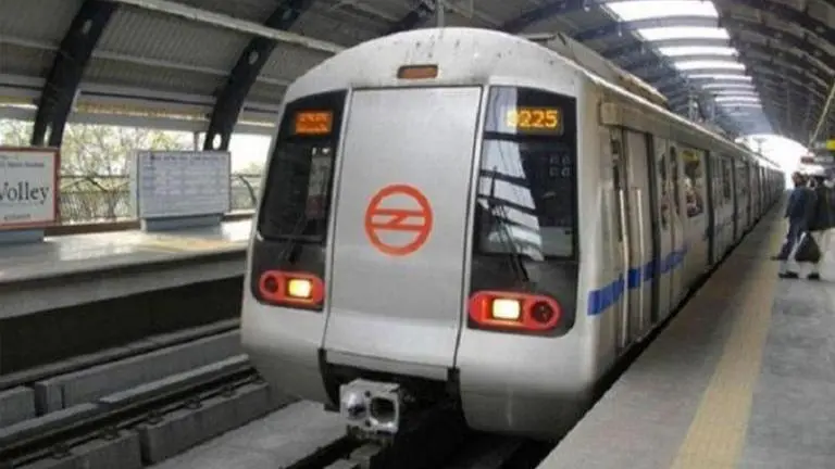 Metro Rail bringing in change in how people move around: Official Metro