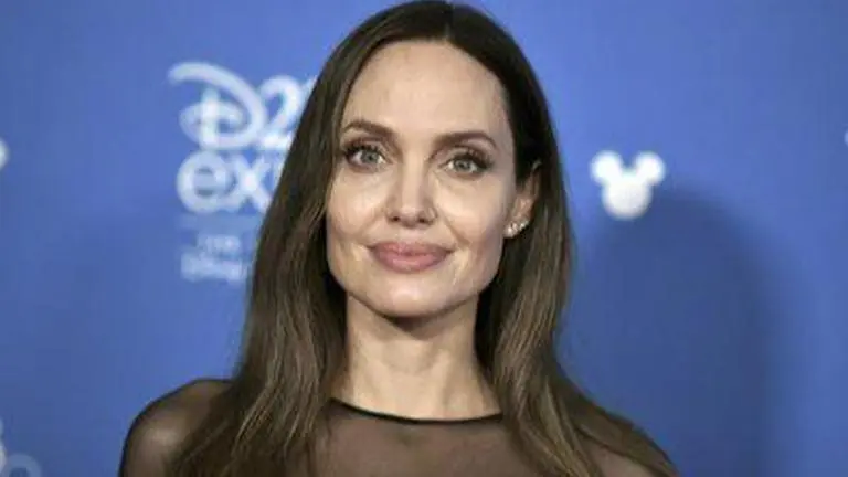 Angelina Jolie sells painting Churchill gave as gift to FDR