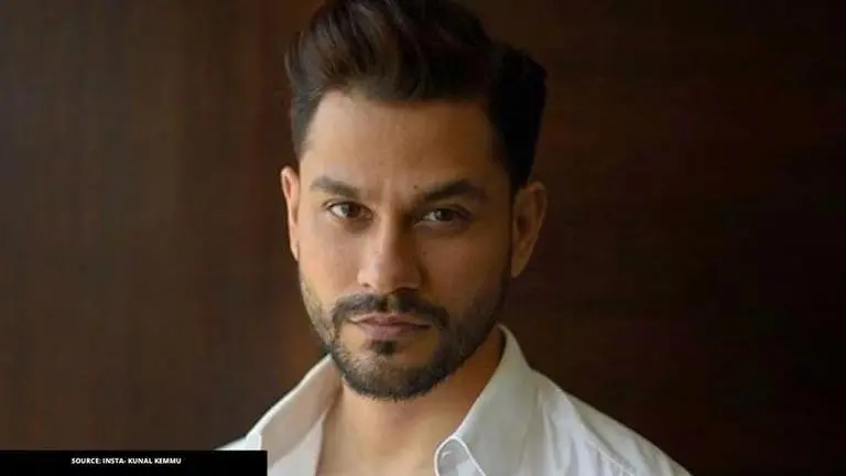 Kunal Kemmu heads to Nashik for 'Abhay 2'; says 'I will self-quarantine before returning' Kunal Kemmu