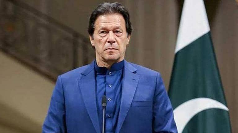 Pak's ex-PM Imran's chopper makes emergency landing in Rawalpindi due ...