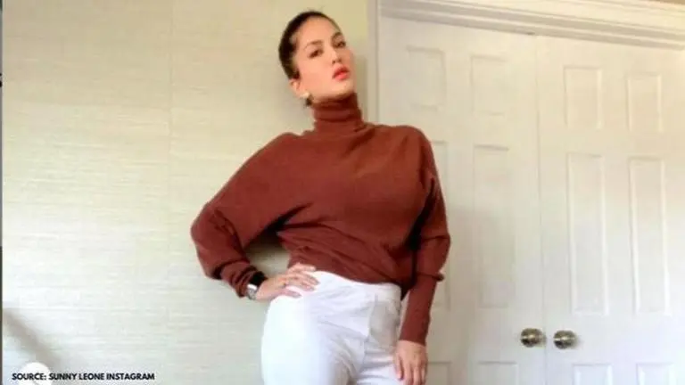 Sunny Leone gets back to shoot in California, shows how her Wednesday 'feels' look like Sunny Leone