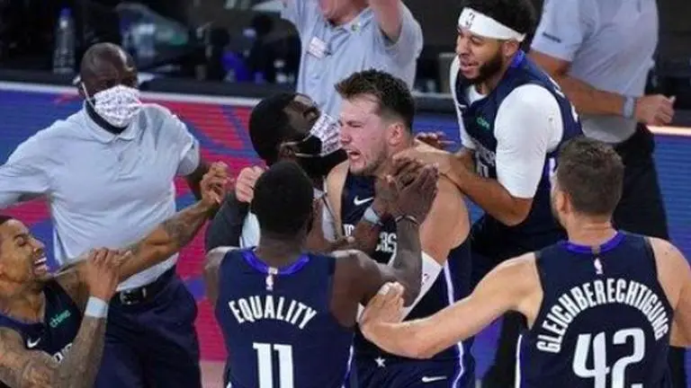 Doncic beats buzzer with long 3, Mavs beat Clippers in OT