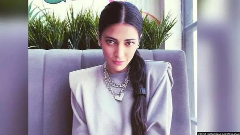 Shruti Haasan shares thoughts about being in love; says it's 'the best feeling' Shruti Haasan