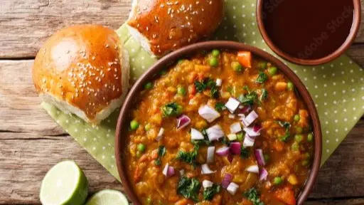 'Aloo Tikki, Vada Pav, Masala Dosa, Pav Bhaji:' A New Trend Among Foodies in Pakistan's Karachi Pav Bhaji