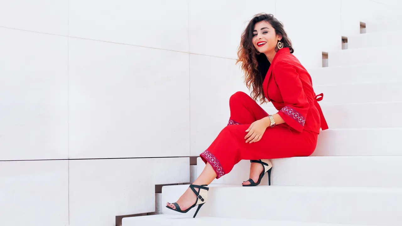 Choosing Date Night Outfits Based On Latest Fashion Trends - Mob Wife To Coquette Date night outfit ideas