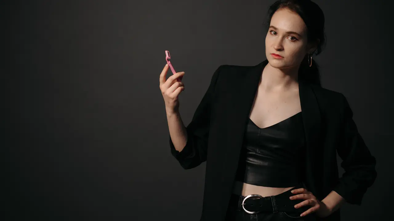 Face Shaving For Women: Dos And Don'ts For Glowing Skin