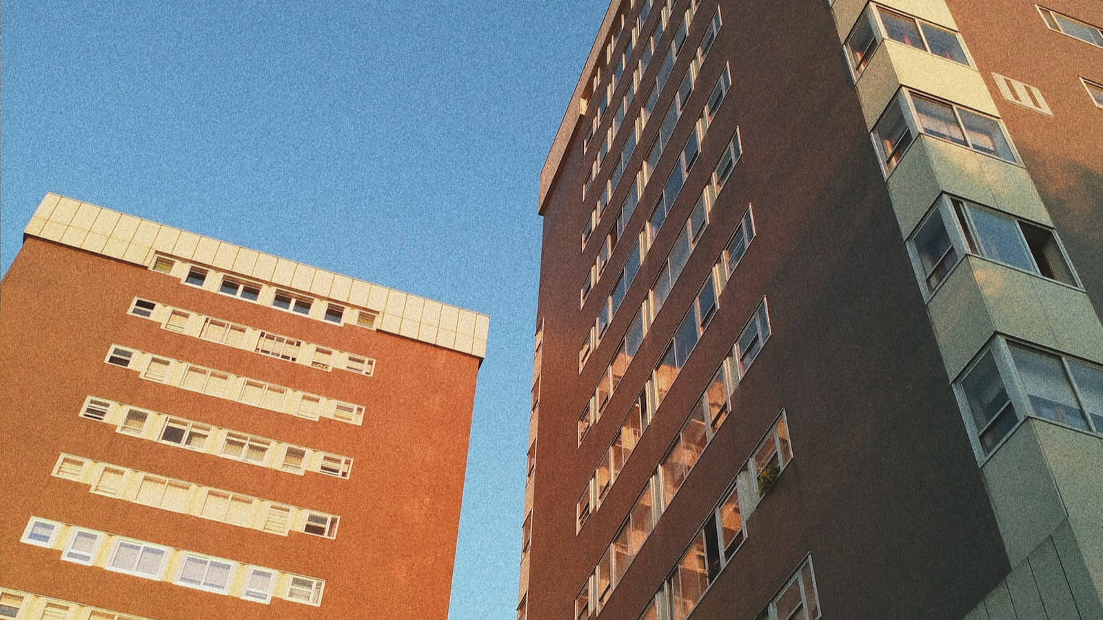 REITs for Passive Income: Real Estate Investment Trusts (REITs) allow investors to hold shares in real estate assets, earning dividends and enjoying property appreciation without the responsibility of property ownership.