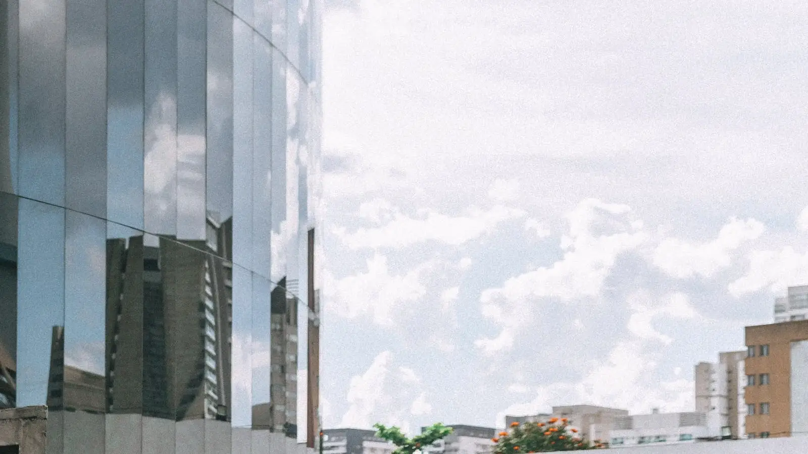 India's largest occupier markets have seen strong demand for office space, primarily driven by the establishment of Global Capability Centres (GCC), while rental levels have remained stable as landlords focus on increasing occupancy.