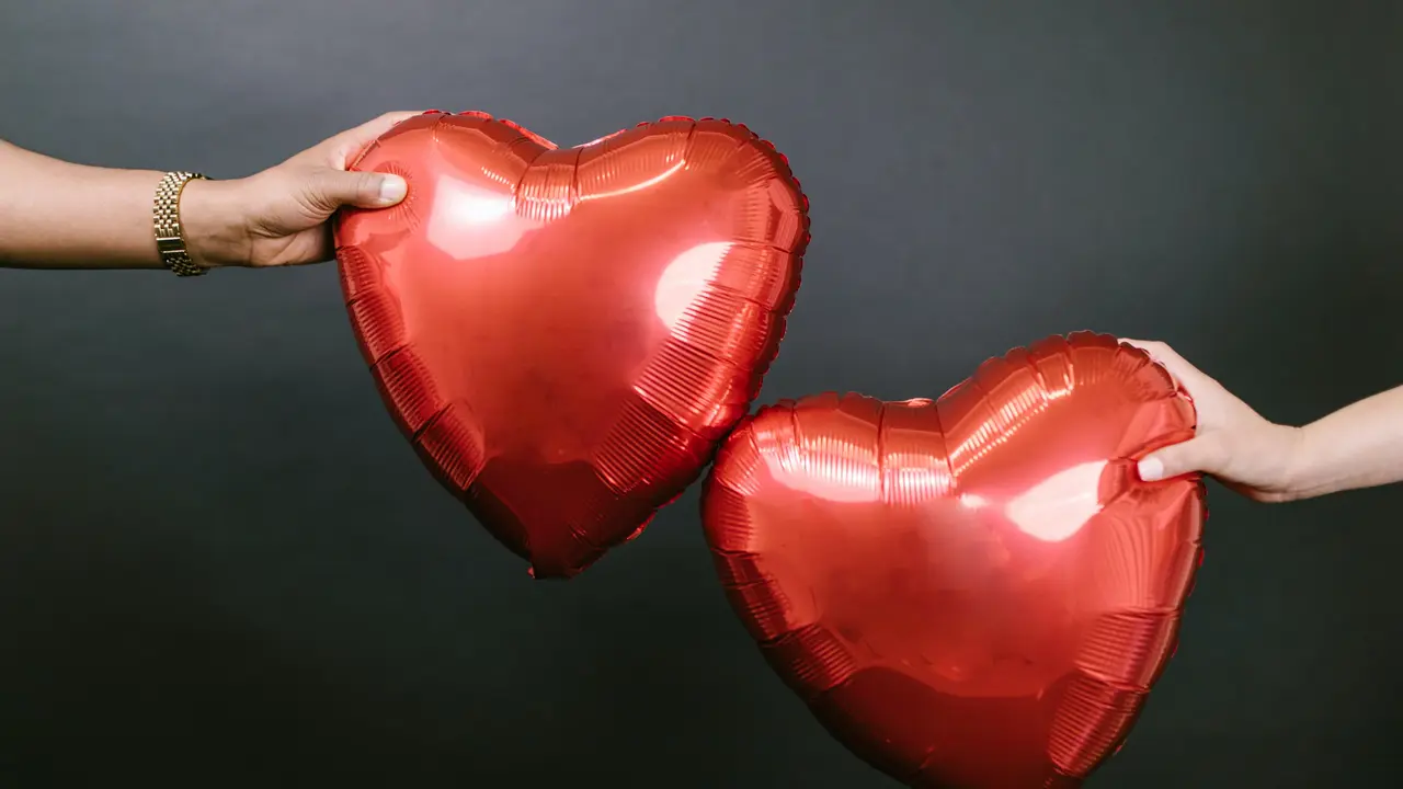 Valentine's Day 2024: How To Plan The Perfect Romantic Date For Your Partner How To Plan The Perfect Date For Your Partner