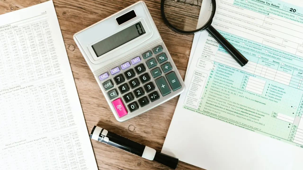 The debt trap that awaits Gen Z: 4 things to look out for Financial red flags for Gen Z